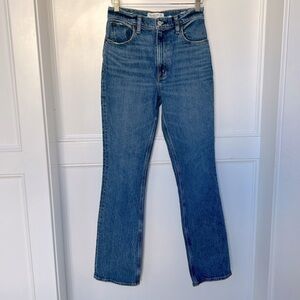 Abercrombie & Fitch The 70’s Vintage Flare Ultra High Rise 26/ 2 Regular GUC